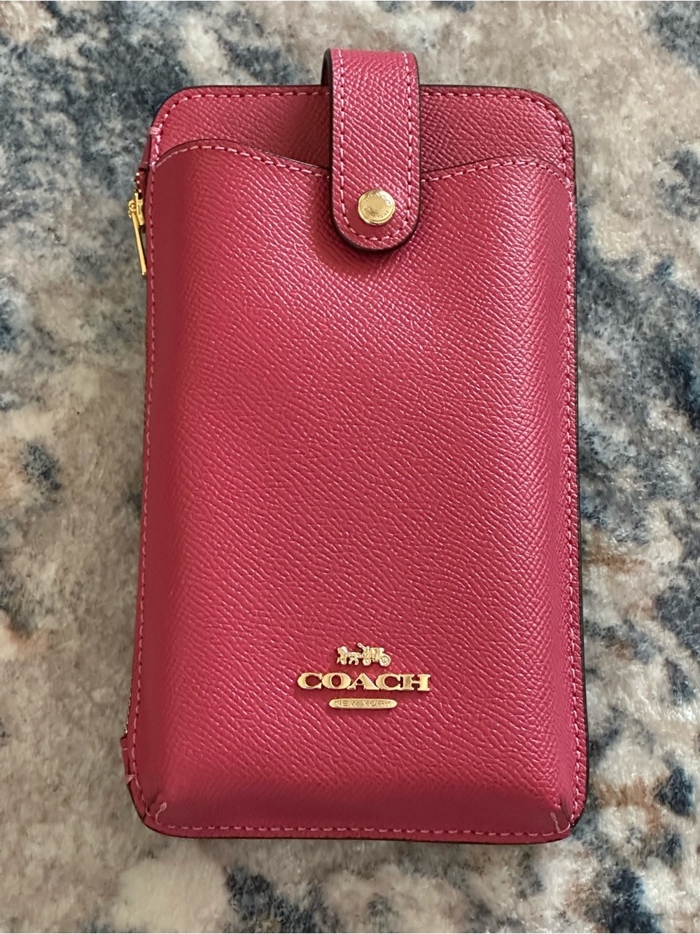 NWT Coach Phone Crossbody with Gold Hardware in Strawberry Haze